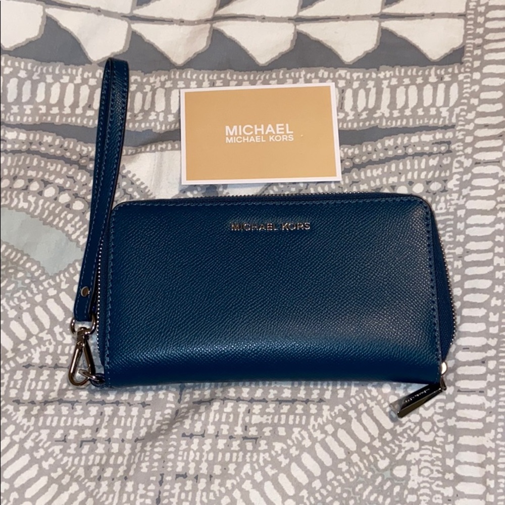 Michael Kors Large Smartphone wristlet
